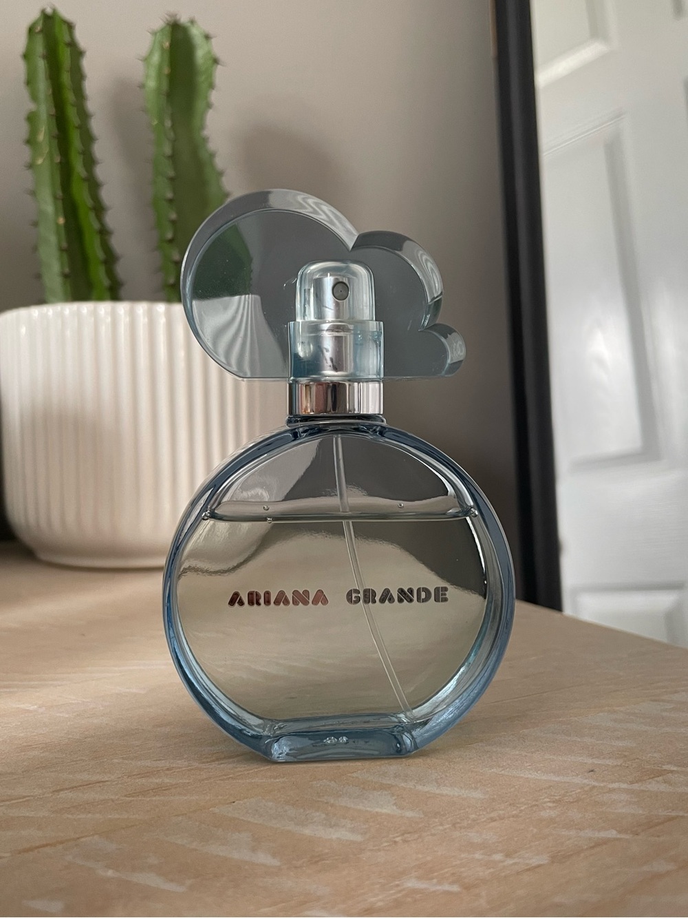 Ariana Grande Cloud